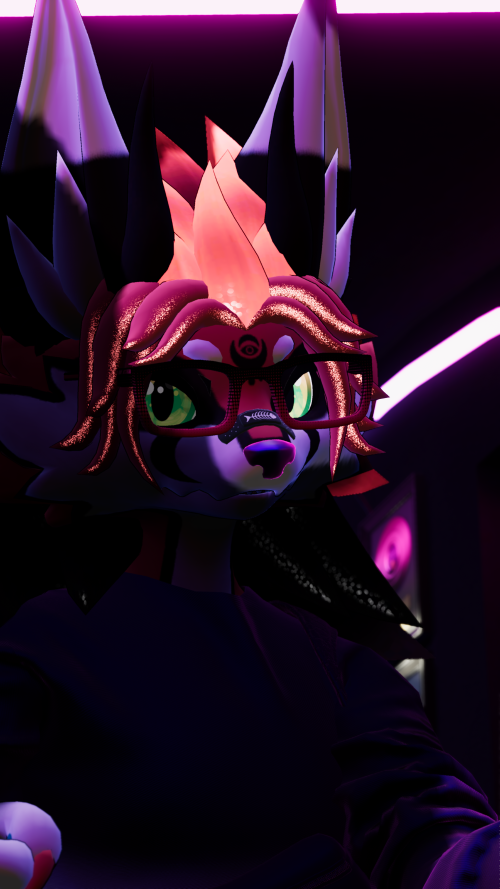 VRChat_2025-09-06_03-26-34.642_2160x3840.png