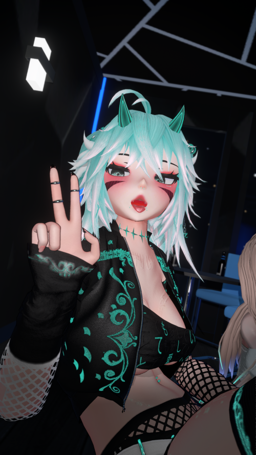VRChat_2025-09-06_03-29-58.078_3840x2160.png