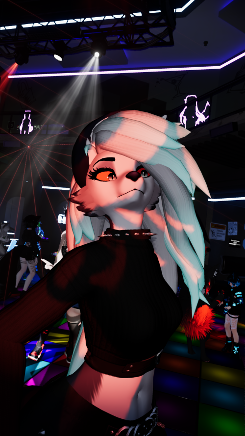 VRChat_2025-09-06_22-59-58.371_3840x2160.png