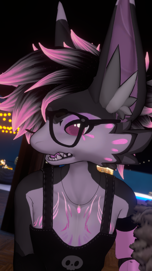 VRChat_2025-09-08_03-13-53.810_3840x2160.png