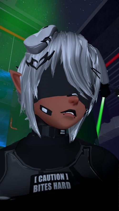 VRChat_2025-09-12_21-53-38.317_3840x2160.png