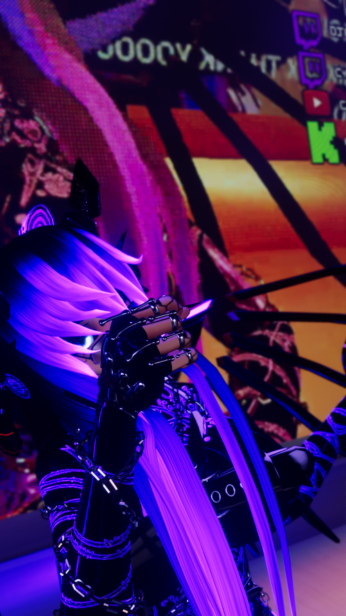 VRChat_2025-09-20_22-02-59.700_3840x2160.png