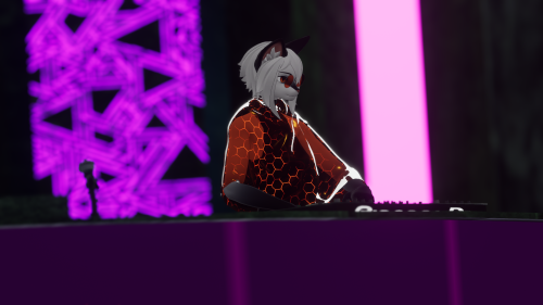 VRChat_2025-10-04_00-13-14.943_2560x1440.png