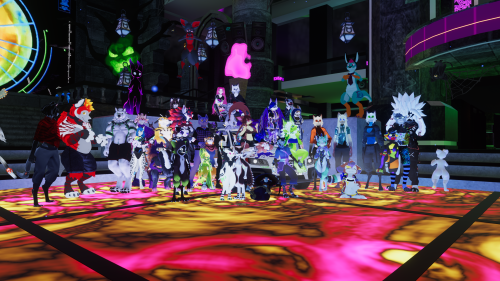 VRChat_2025-10-04_01-05-54.081_3840x2160.png
