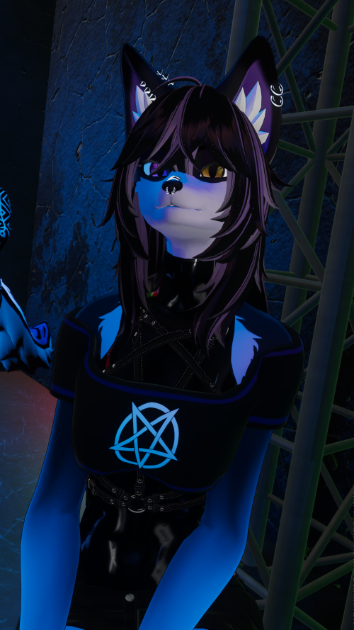 VRChat_2025-10-04_20-43-30.387_3840x2160.png