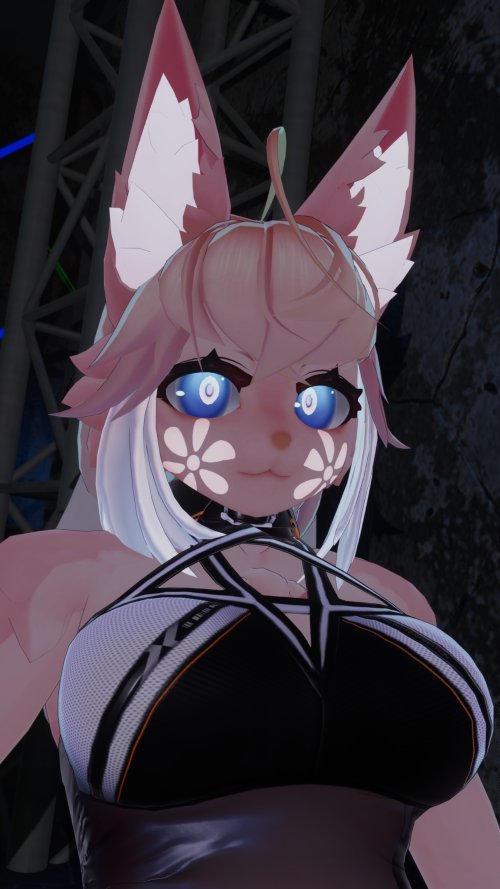 VRChat_2025-10-04_20-47-18.297_3840x2160.png