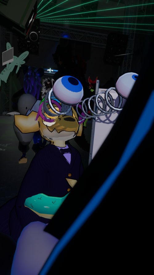 VRChat_2025-10-04_20-51-48.039_3840x2160.png