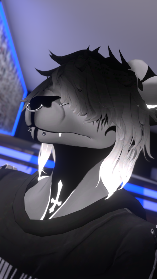 VRChat_2025-10-05_19-49-15.429_3840x2160.png