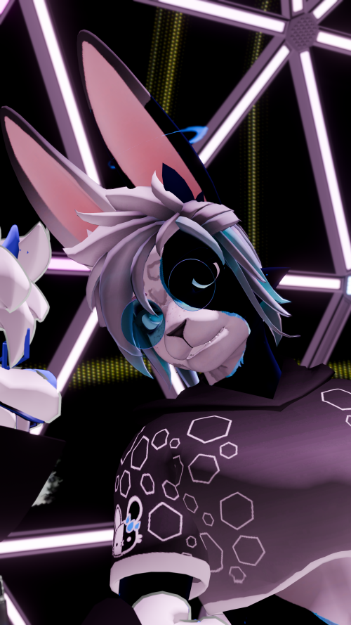 VRChat_2025-10-11_19-08-18.853_3840x2160.png