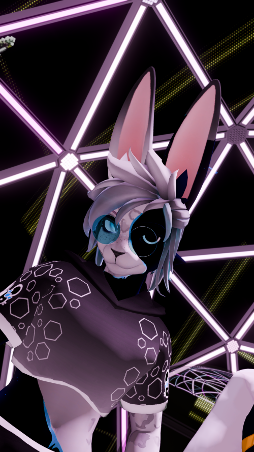 VRChat_2025-10-11_19-08-21.133_3840x2160.png