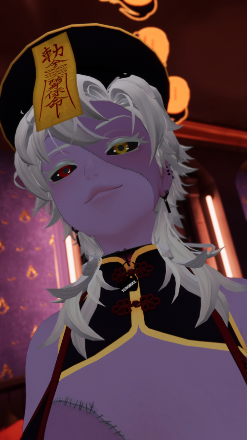 VRChat_2025-10-24_19-17-22.900_3840x2160.png