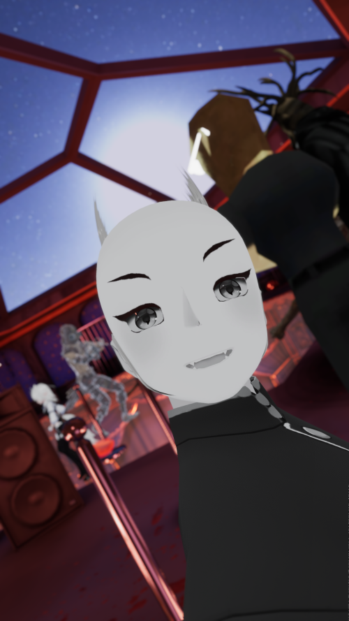 VRChat_2025-10-24_19-38-48.725_3840x2160.png