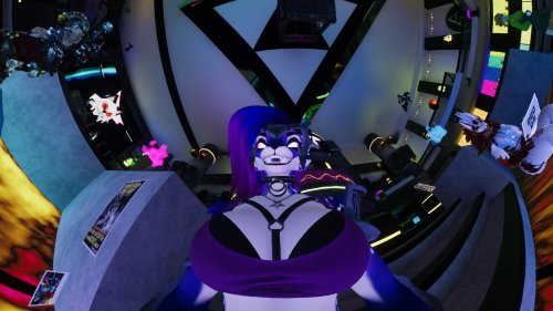 VRChat_2025-10-24_21-20-40.323_3840x2160.png