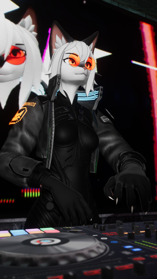 VRChat_2025-10-24_21-31-29.181_2160x3840.png