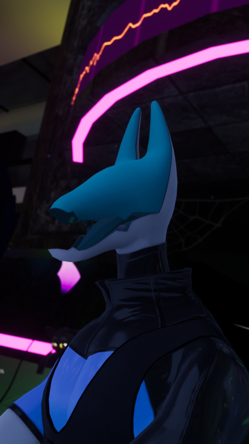 VRChat_2025-10-24_21-38-11.820_3840x2160.png