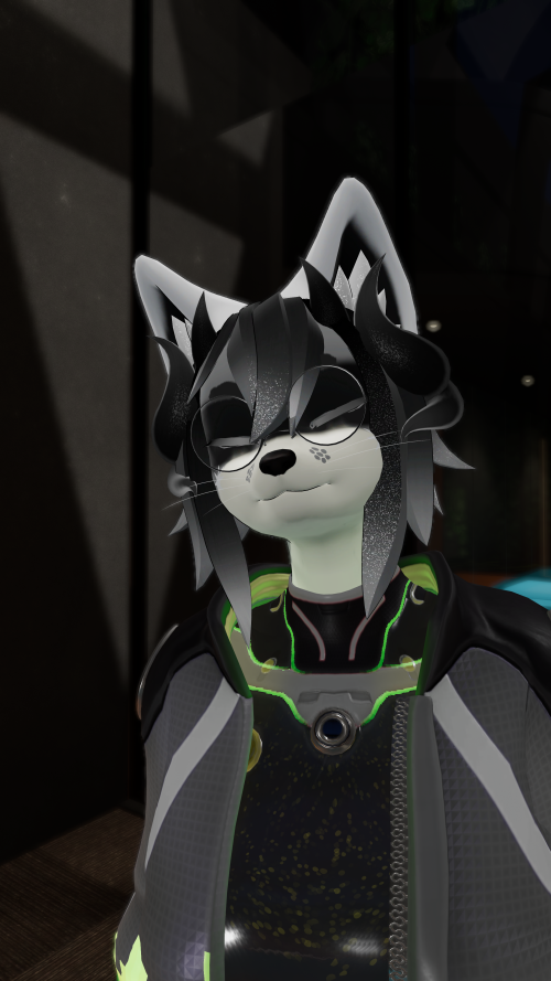 VRChat_2025-11-02_16-25-25.816_2160x3840.png
