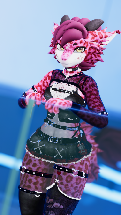 VRChat_2025-11-21_20-43-40.414_1440x2560.png