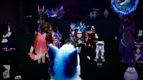 VRChat_2025-11-22_16-02-05.039_3840x2160_wrld_e5de9a56-fccd-4e79-bdfa-971a0afa5ef1.png