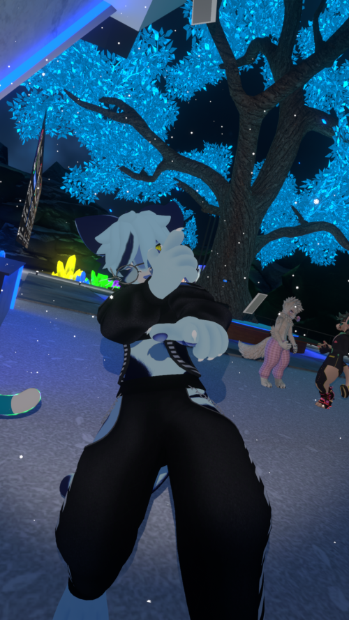 VRChat_2025-11-24_20-49-38.366_1920x1080.png