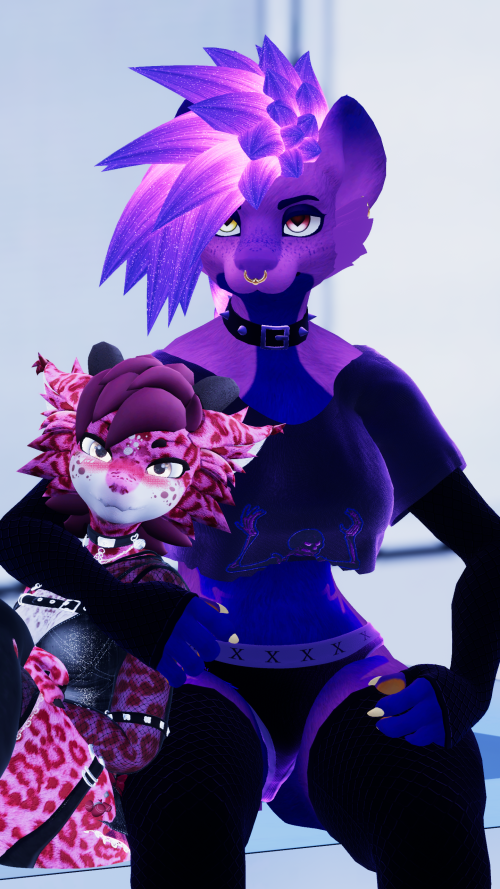 VRChat_2025-11-25_18-03-49.419_1440x2560.png