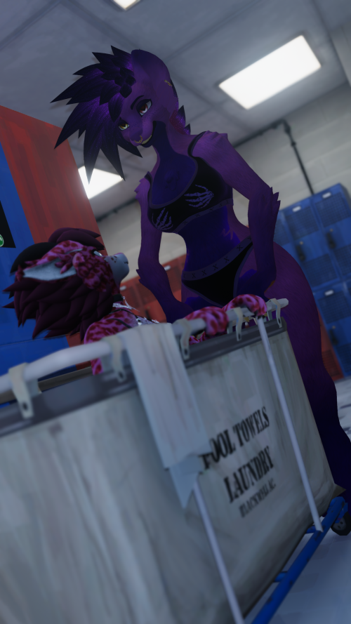 VRChat_2025-11-25_18-32-22.790_1440x2560.png