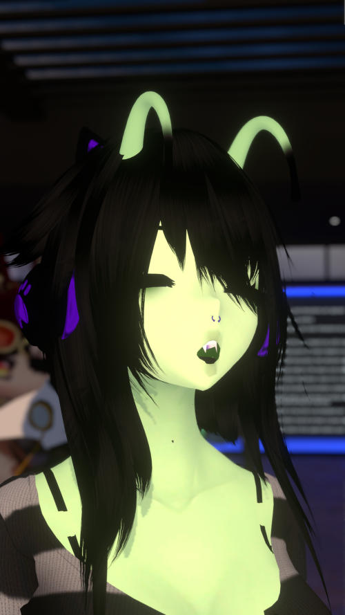 VRChat_2025-12-06_22-01-25.102_3840x2160.png