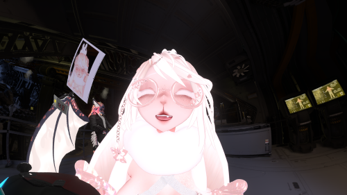 VRChat_2025-12-06_23-48-30.833_3840x2160.png