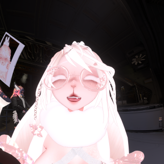 VRChat_2025-12-06_23-48-30.833_3840x2160