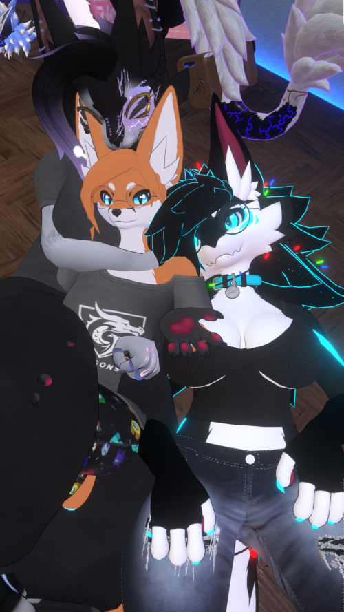VRChat_2025-12-08_01-15-51.464_3840x2160.png