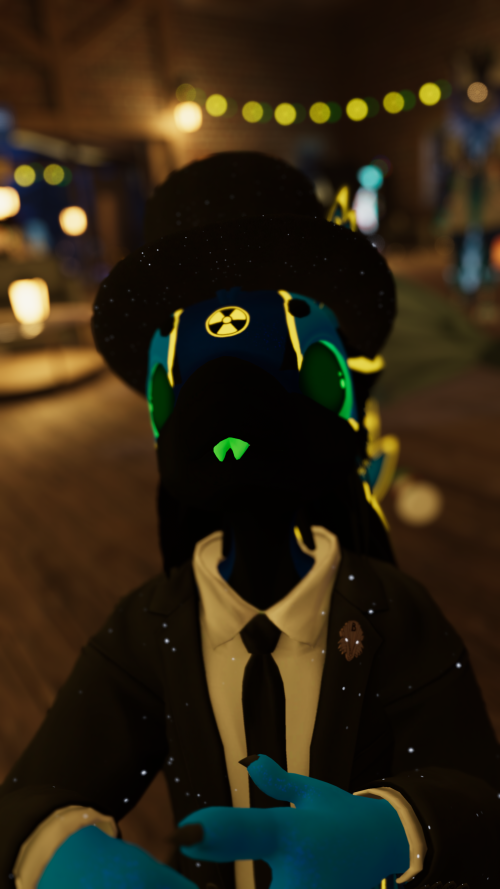 VRChat_2025-12-12_23-03-33.632_2160x3840.png