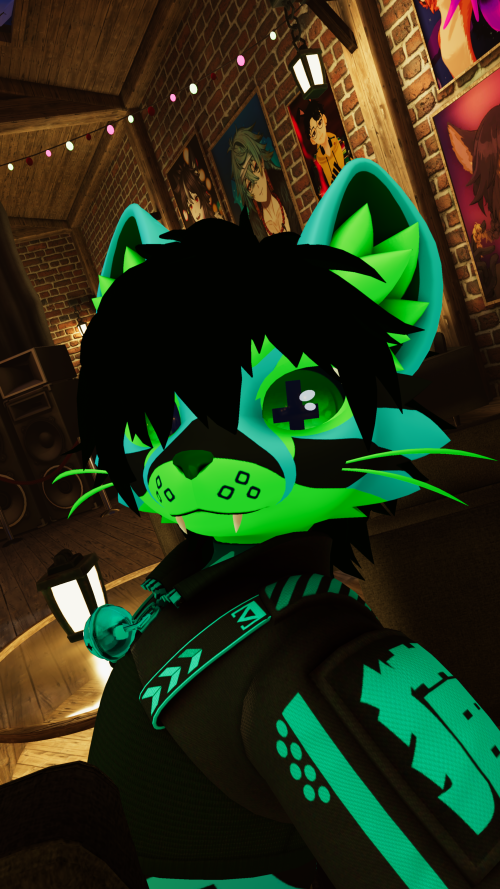 VRChat_2025-12-12_23-33-22.537_2160x3840.png