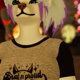 VRChat_2025-12-13_00-01-25.337_2160x3840