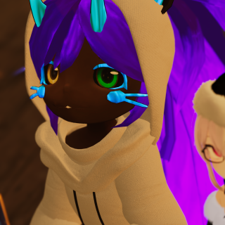 VRChat_2025-12-13_00-04-51.641_2160x3840