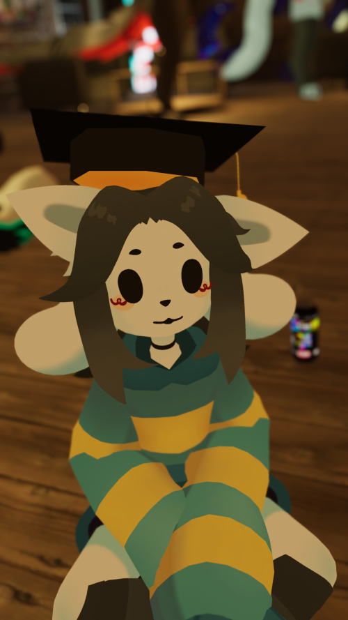 VRChat_2025-12-13_00-08-01.660_2160x3840.png