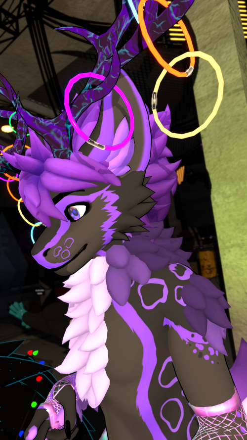 VRChat_2025-12-13_00-12-24.388_3840x2160.png