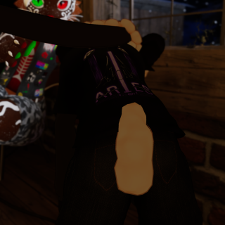 VRChat_2025-12-13_00-25-30.727_2160x3840
