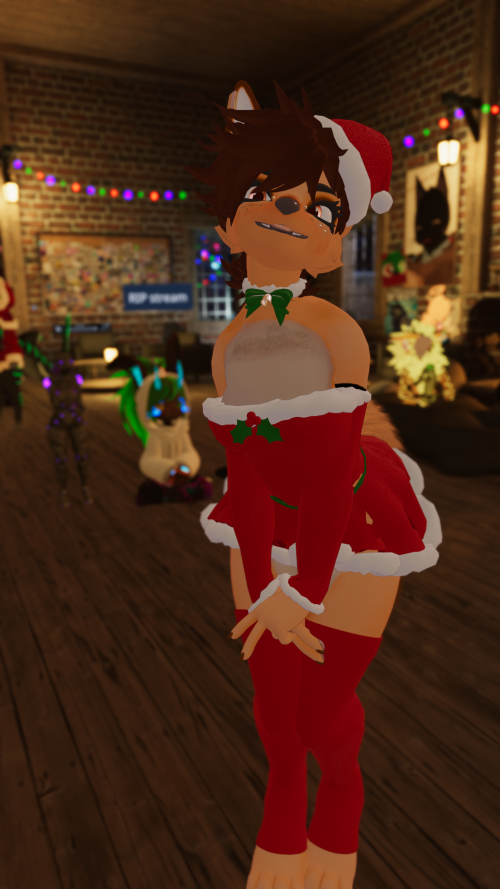 VRChat_2025-12-13_00-44-43.327_2160x3840.png