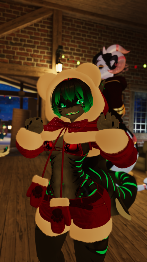 VRChat_2025-12-13_00-46-50.486_2160x3840.png