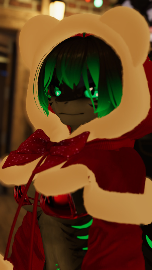 VRChat_2025-12-13_00-47-01.997_2160x3840.png