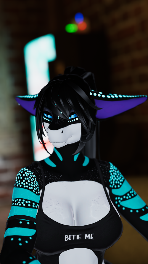VRChat_2025-12-13_01-07-19.218_2160x3840.png