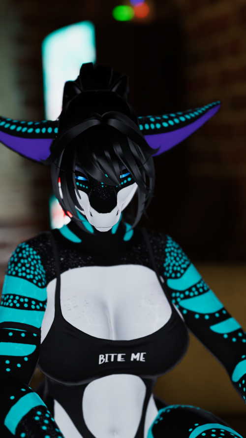 VRChat_2025-12-13_01-07-21.498_2160x3840.png