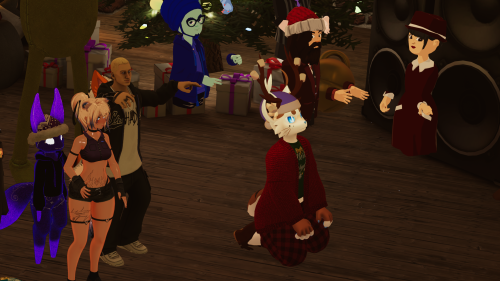 VRChat_2025-12-13_02-22-18.570_3840x2160.png