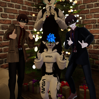 VRChat_2025-12-13_03-26-41.329_2160x3840