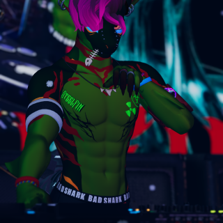 VRChat_2025-12-13_04-18-38.812_2160x3840