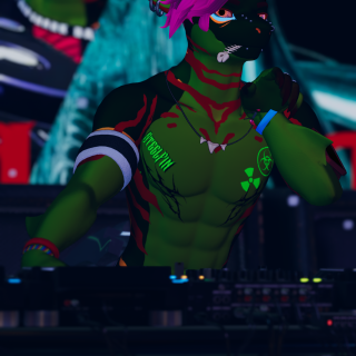 VRChat_2025-12-13_04-18-41.432_2160x3840