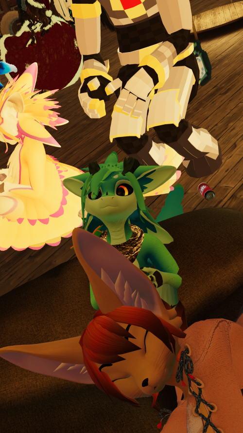 VRChat_2025-12-14_02-44-02.487_2160x3840.png