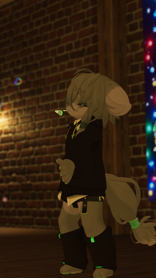 VRChat_2025-12-14_03-04-11.887_2160x3840.png