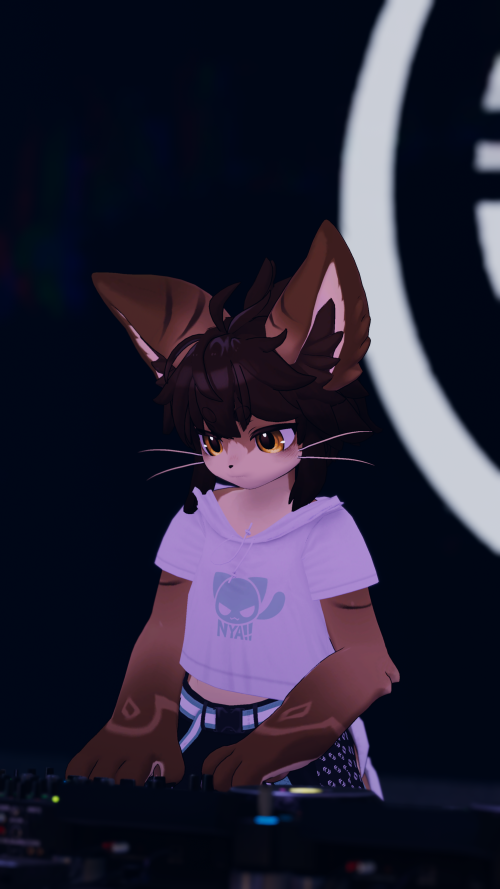 VRChat_2025-12-14_04-26-05.421_2160x3840.png