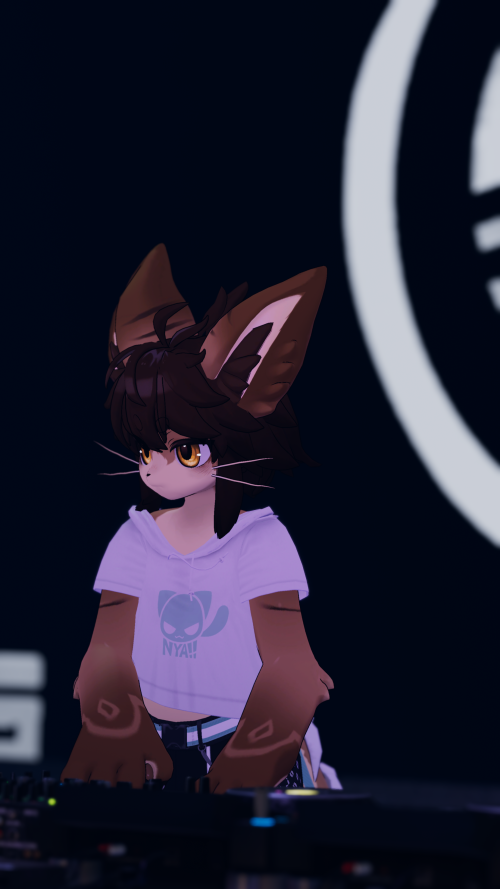 VRChat_2025-12-14_04-26-06.601_2160x3840.png
