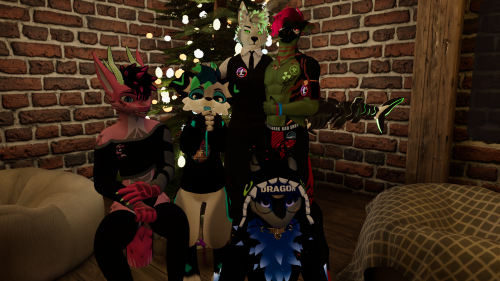 VRChat_2025-12-14_18-58-25.381_3840x2160.png